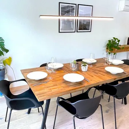 Swisshut Penthouse 10min West Station - Apart. Blume 2 Interlaken