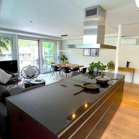 Penthouse Alps Scenic Views And Concierge By Swisshut Holiday home