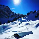 Penthouse Alps Scenic Views And Concierge By Swisshut Hébergement de vacances Interlaken